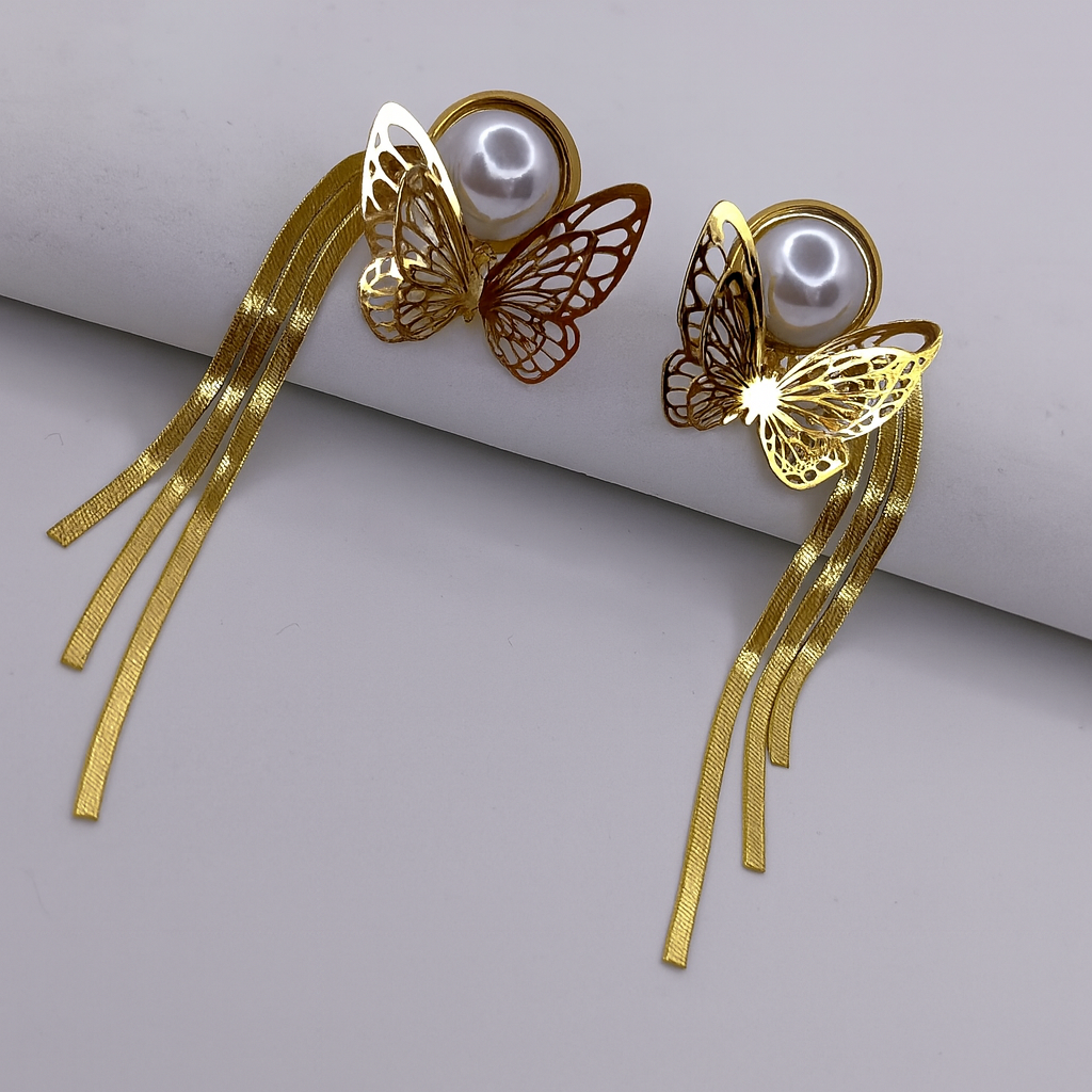 Butterfly Pearl Cascade Dangler