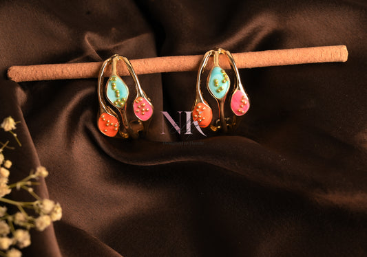 Enamel Bloom Statement Dangler