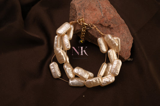 Golden Charm Baroque Bracelet