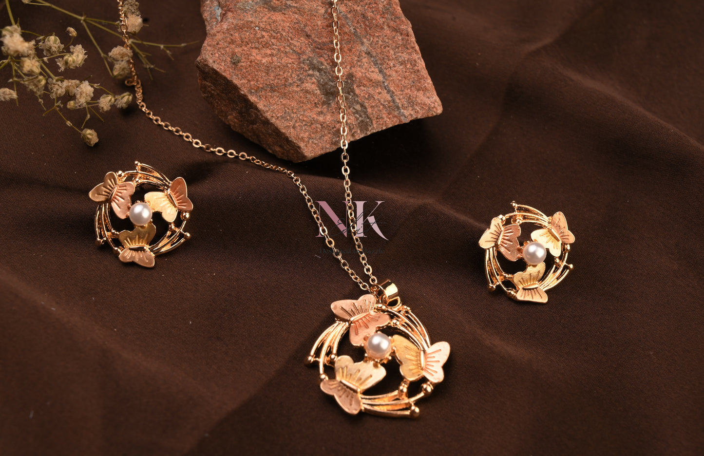 Golden Butterfly Pearl Neckline & Stud Set