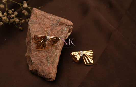 Golden Bow Elegance studs