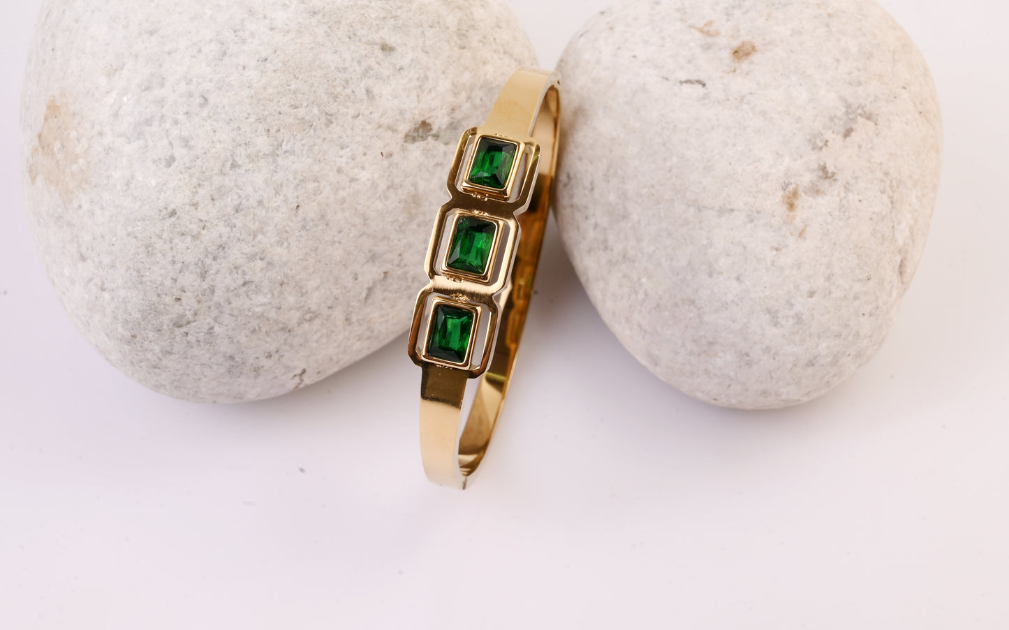 Emerald Green Triple-Stone Gold Bangle
