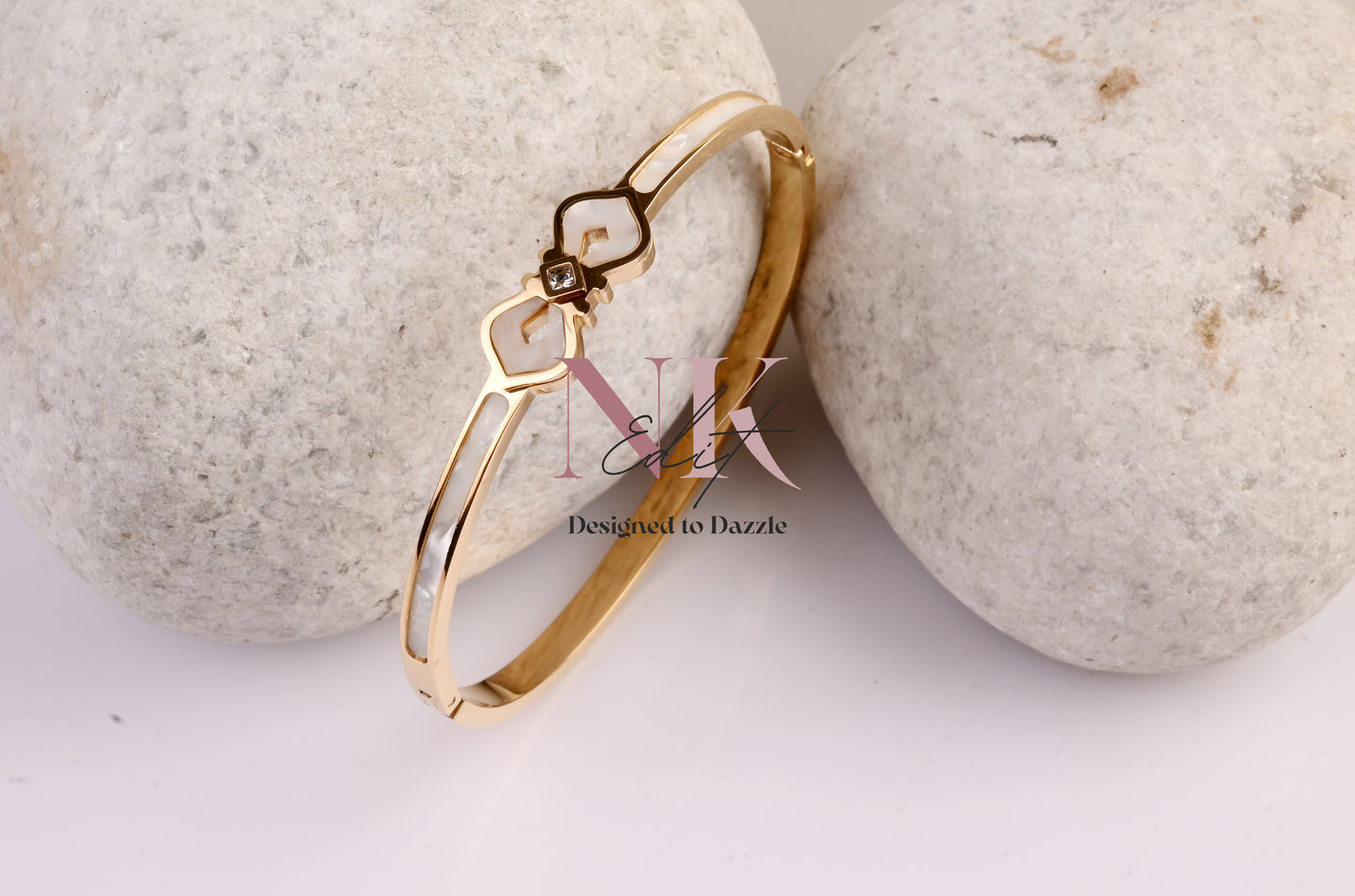 Pearl Essence Geometric Gold Bracelet