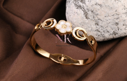 Golden Bloom Mother-of-Pearl Bracelet