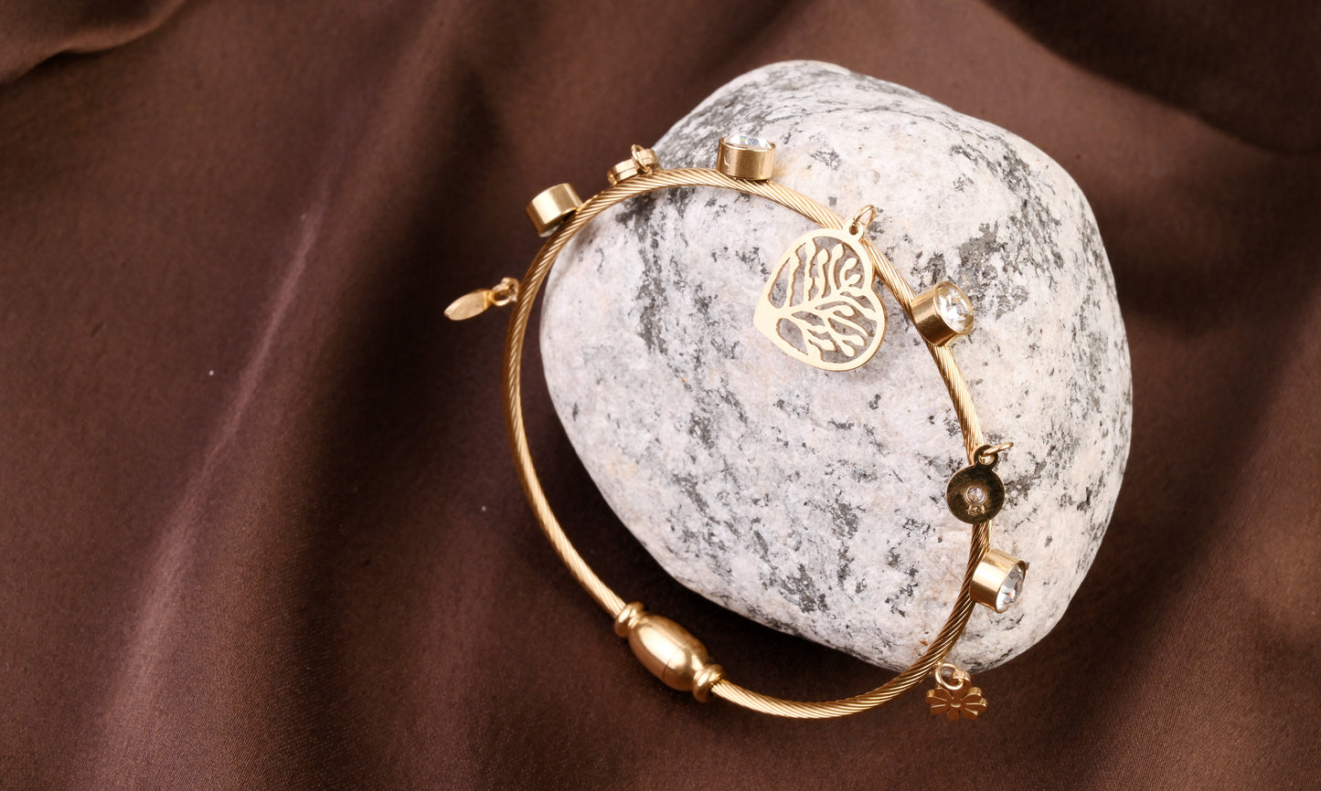 Charm Leaf Bracelet