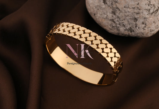 Golden Textured Bracelet