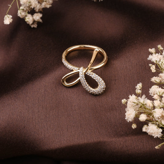 Infinity style Gold Ring