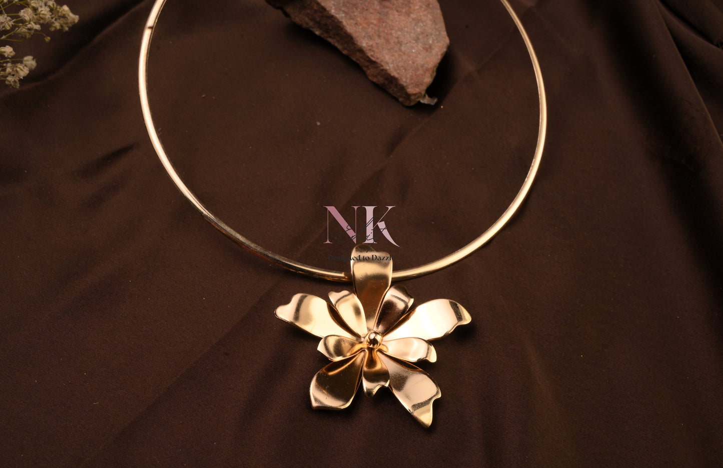 Petal Shine Statement Ring & Neckline Set