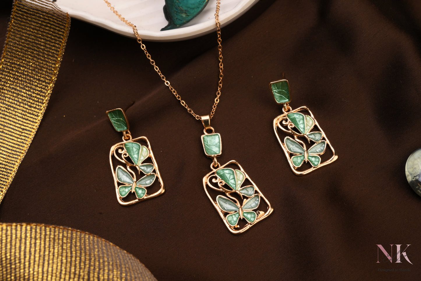 Green Emerald Butterfly Neckline & Studs Set