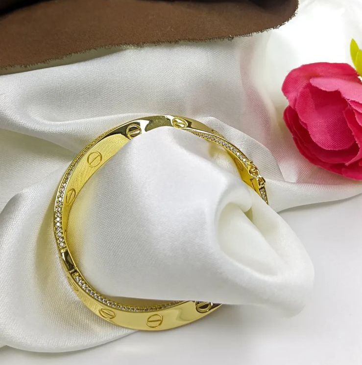 Cartier Golden Luxe Screw Bracelet