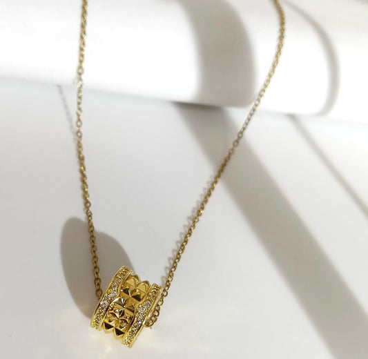 Golden Luxe Barrel Pendant Neckline