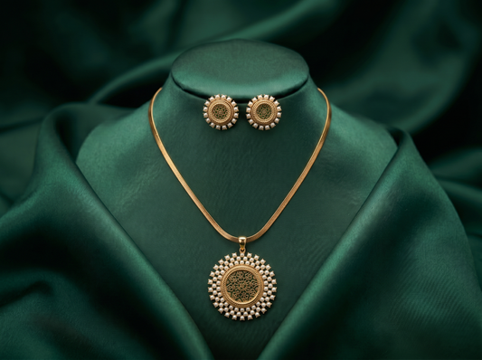 Green circle Thewa sets with White Beads